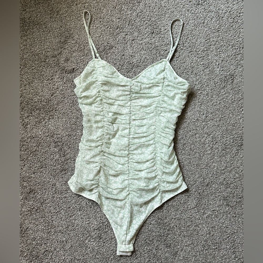 Le Lis Collection Rouched Bodysuit - Picture 4 of 11